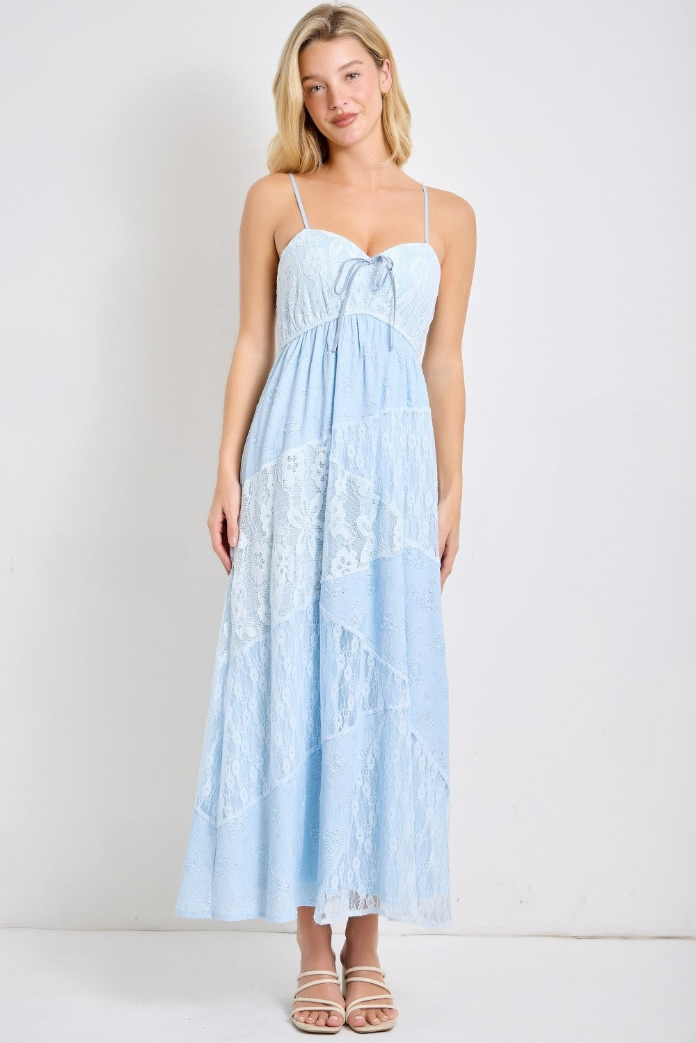 Ärmelloses Umstands-Midikleid aus Spitze