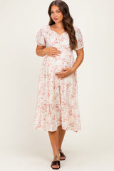 Umstands-Midikleid mit Blumenmuster und Herzausschnitt