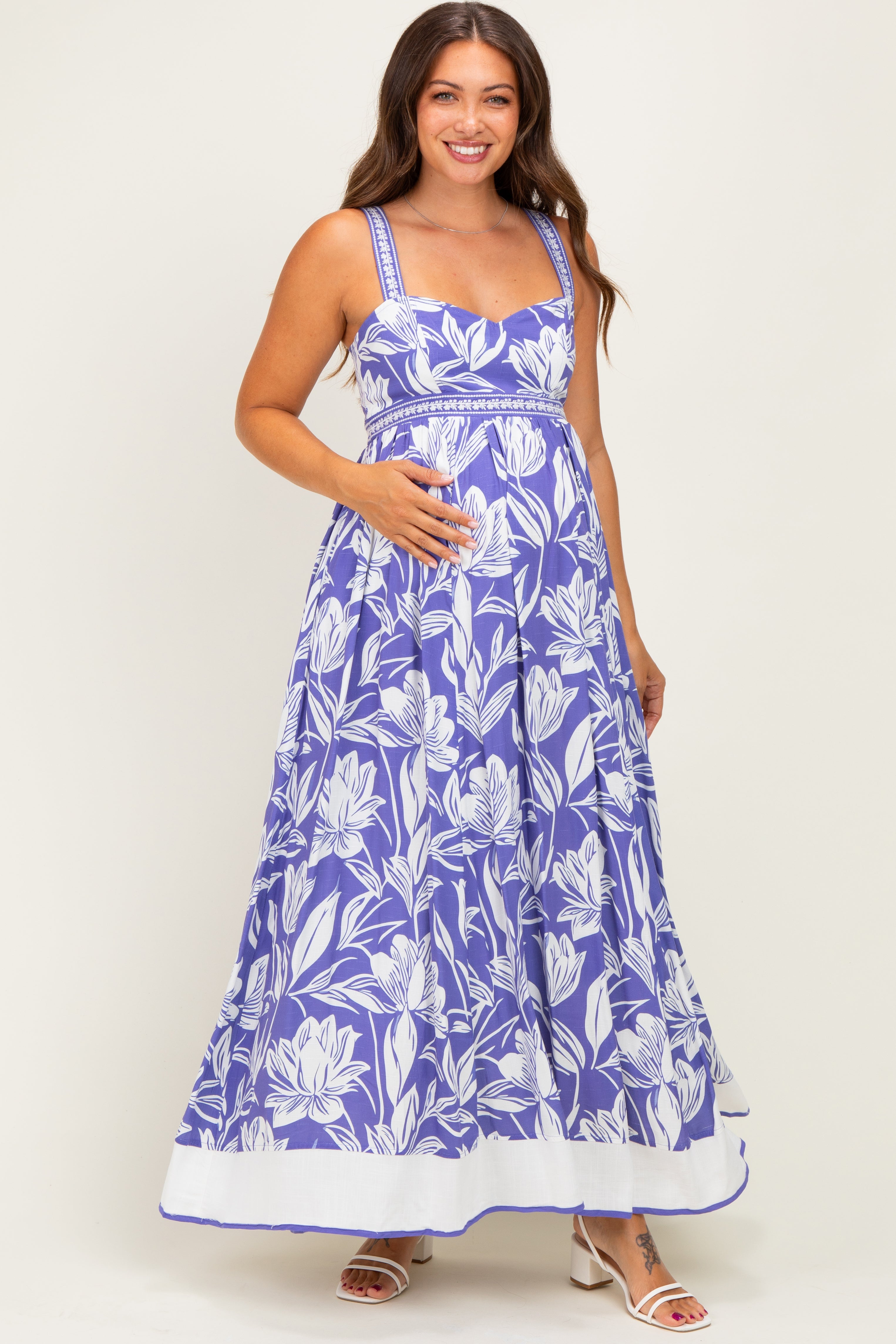 Ärmelloses Umstands-Maxikleid mit Blüten-Mix