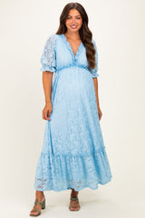 Umstands-Maxikleid aus floraler Spitze mit V-Ausschnitt