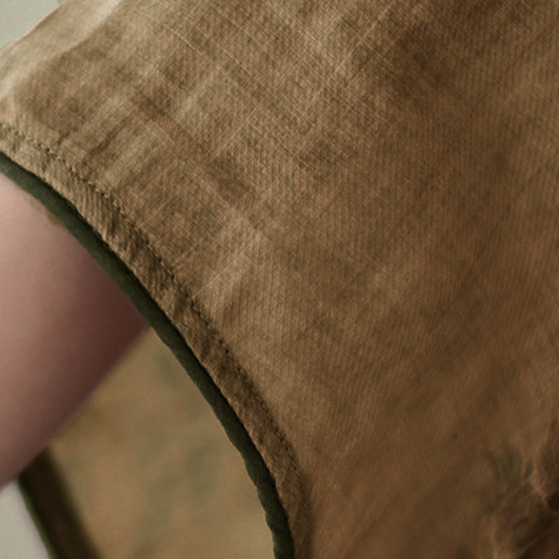 Damenhemd in Lila mit Blumendruck und Froschknopf-Design