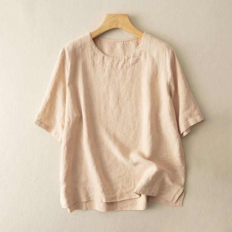 Schlichtes, einfarbiges, kurzärmliges Damen-T-Shirt aus Baumwolle mit Rundhalsausschnitt und Seitenschlitz