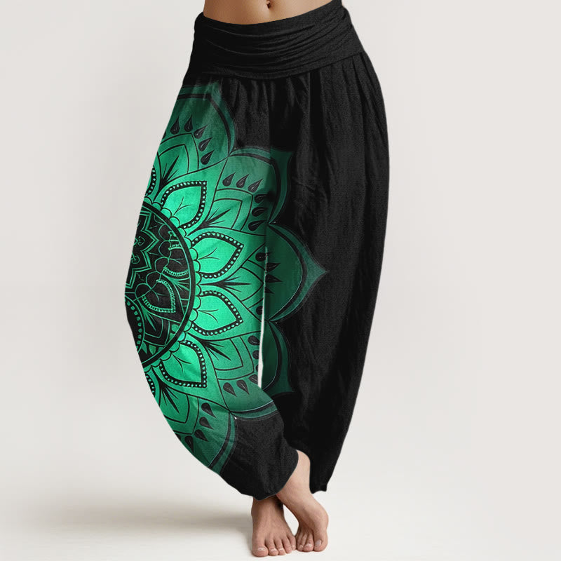 Haremshose aus Baumwolle mit symmetrischem Mandala-Muster und elastischem Bund für Damen