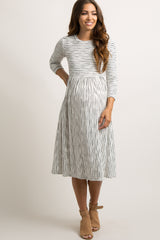 Umstands-Midikleid in Rippstrick mit Streifen