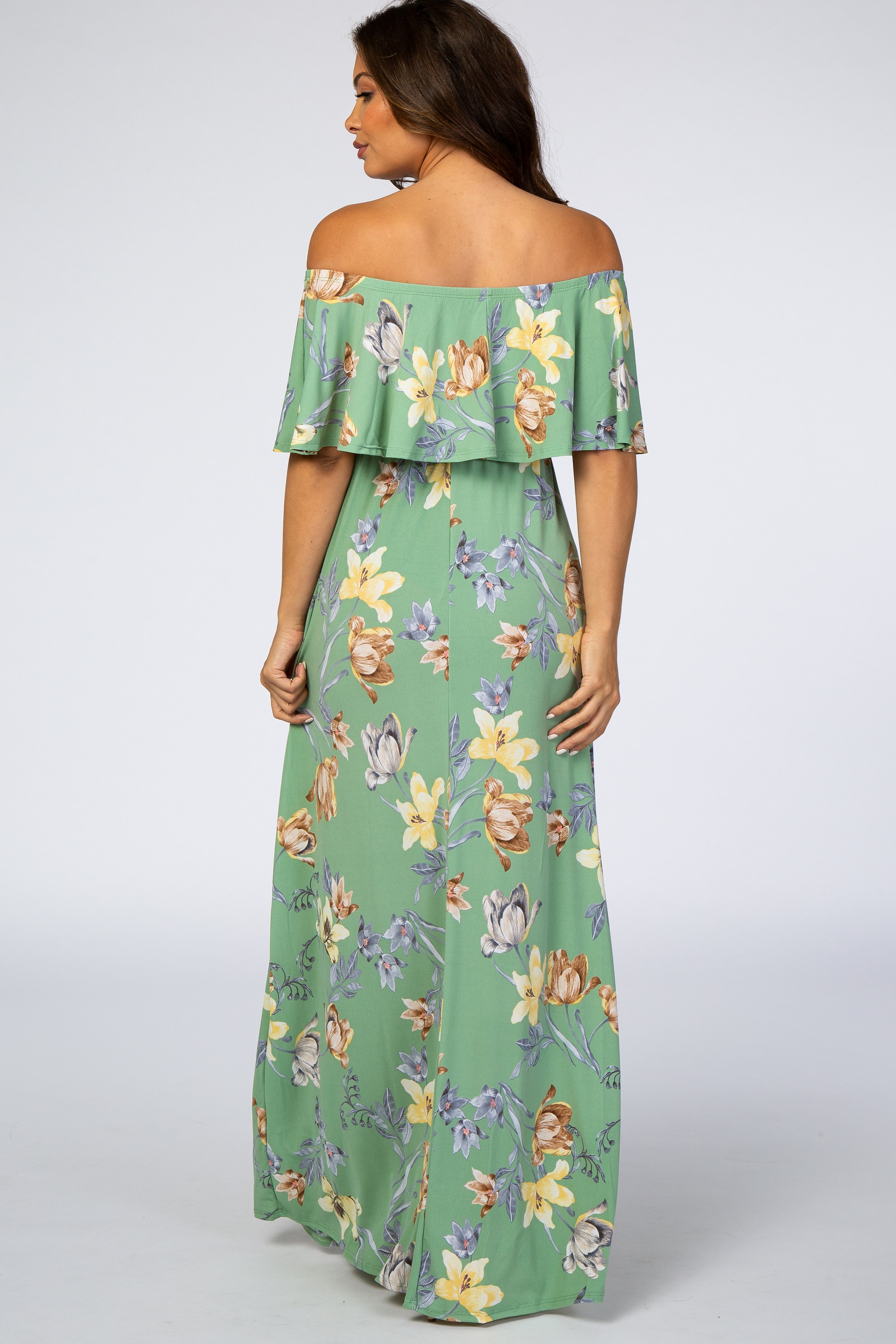 Florales Umstandsmaxikleid in Salbeigrün mit Off-Shoulder-Ausschnitt
