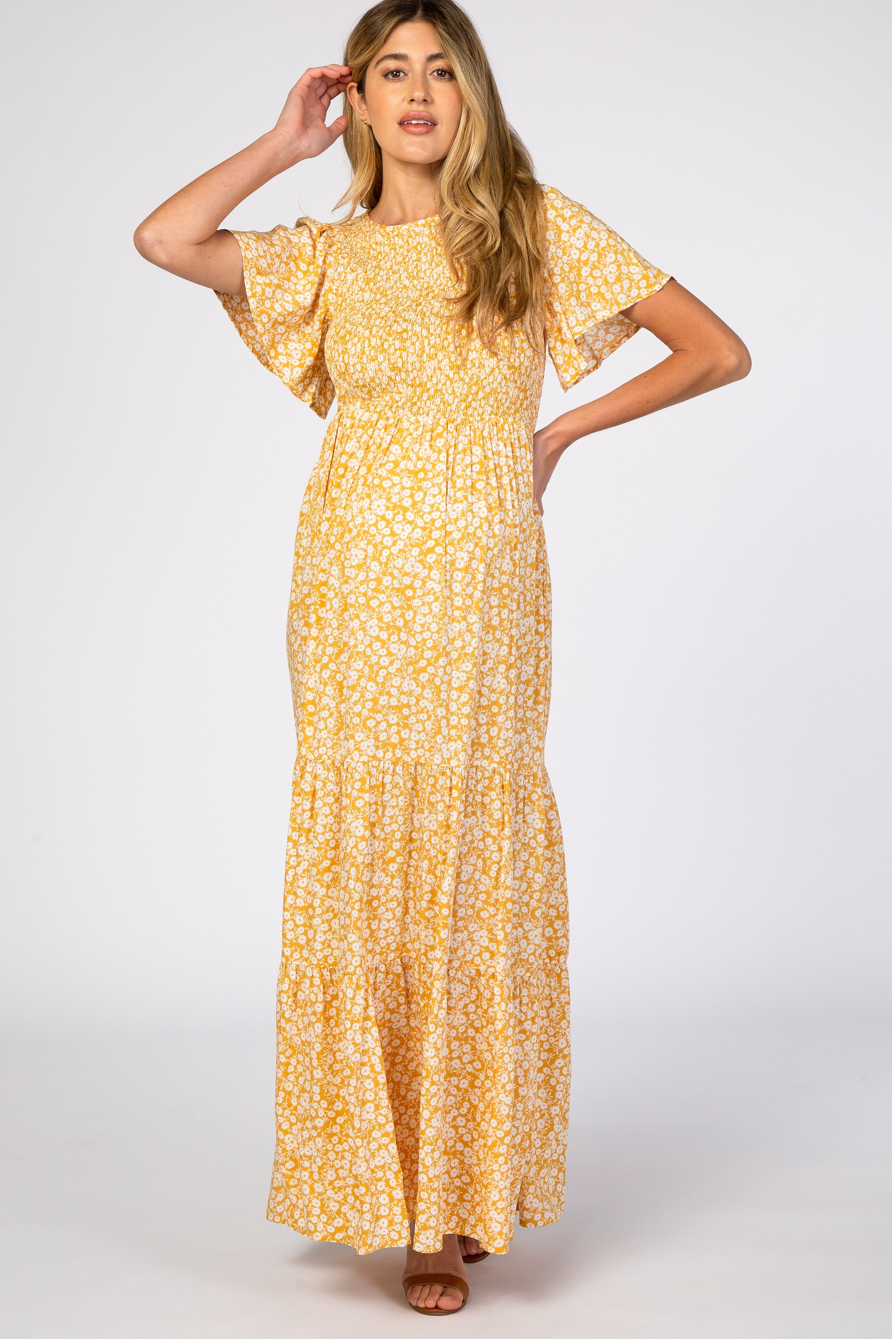 Umstandsmaxikleid mit Blumenmuster und plissiertem Saum