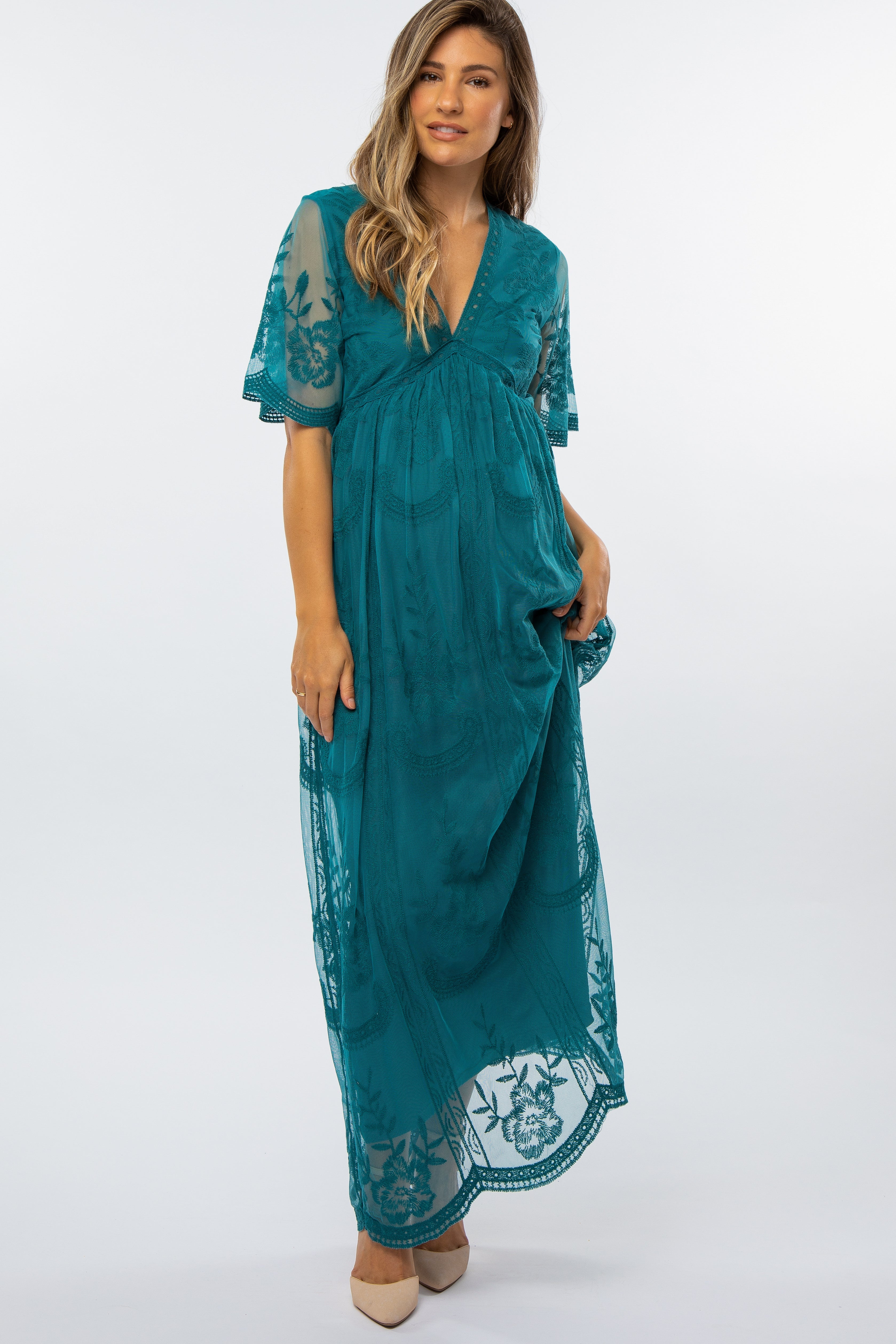 Umstandsmaxikleid mit Spitzen-Mesh-Überwurf