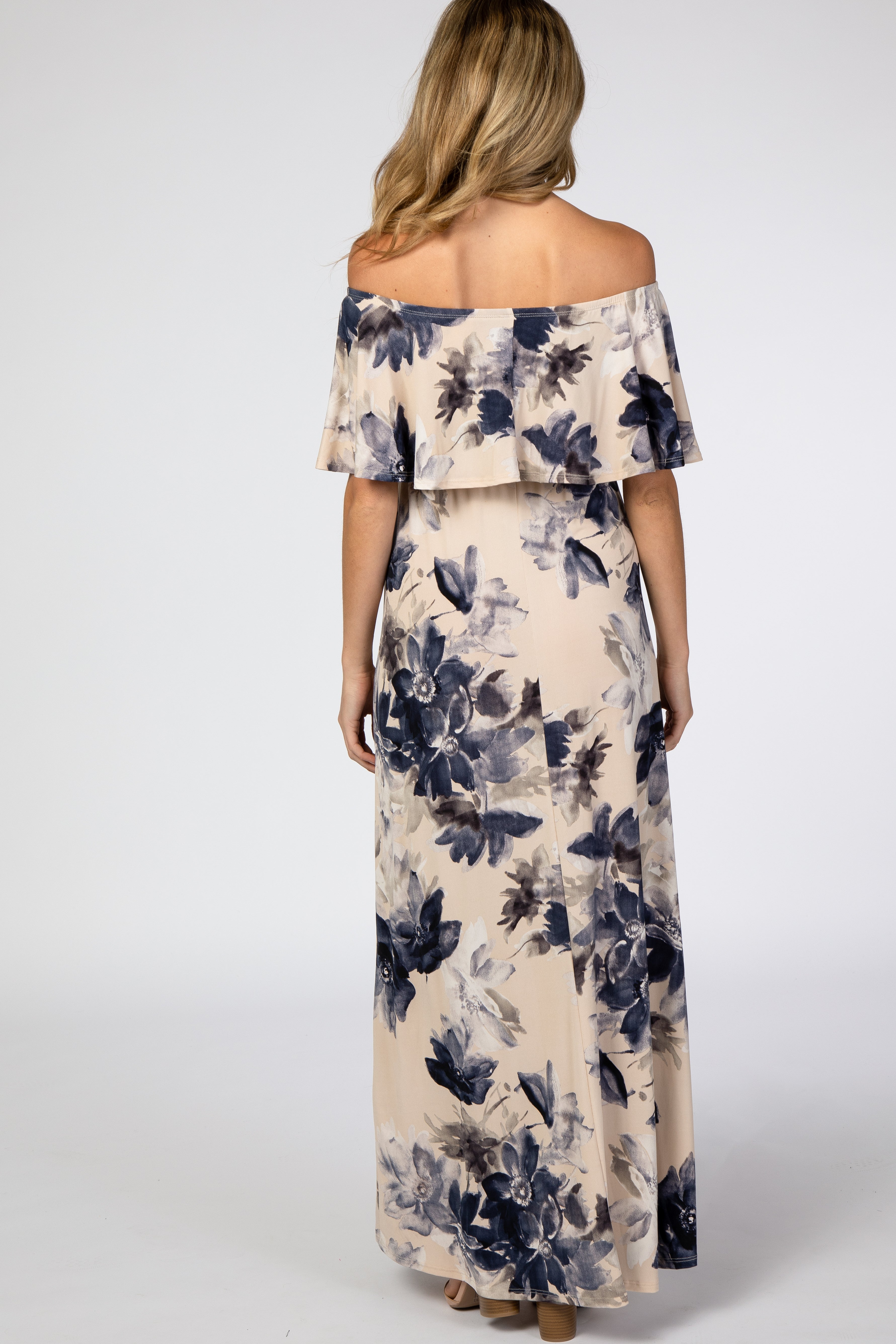Schulterfreies Umstandsmaxikleid mit Blumenmuster