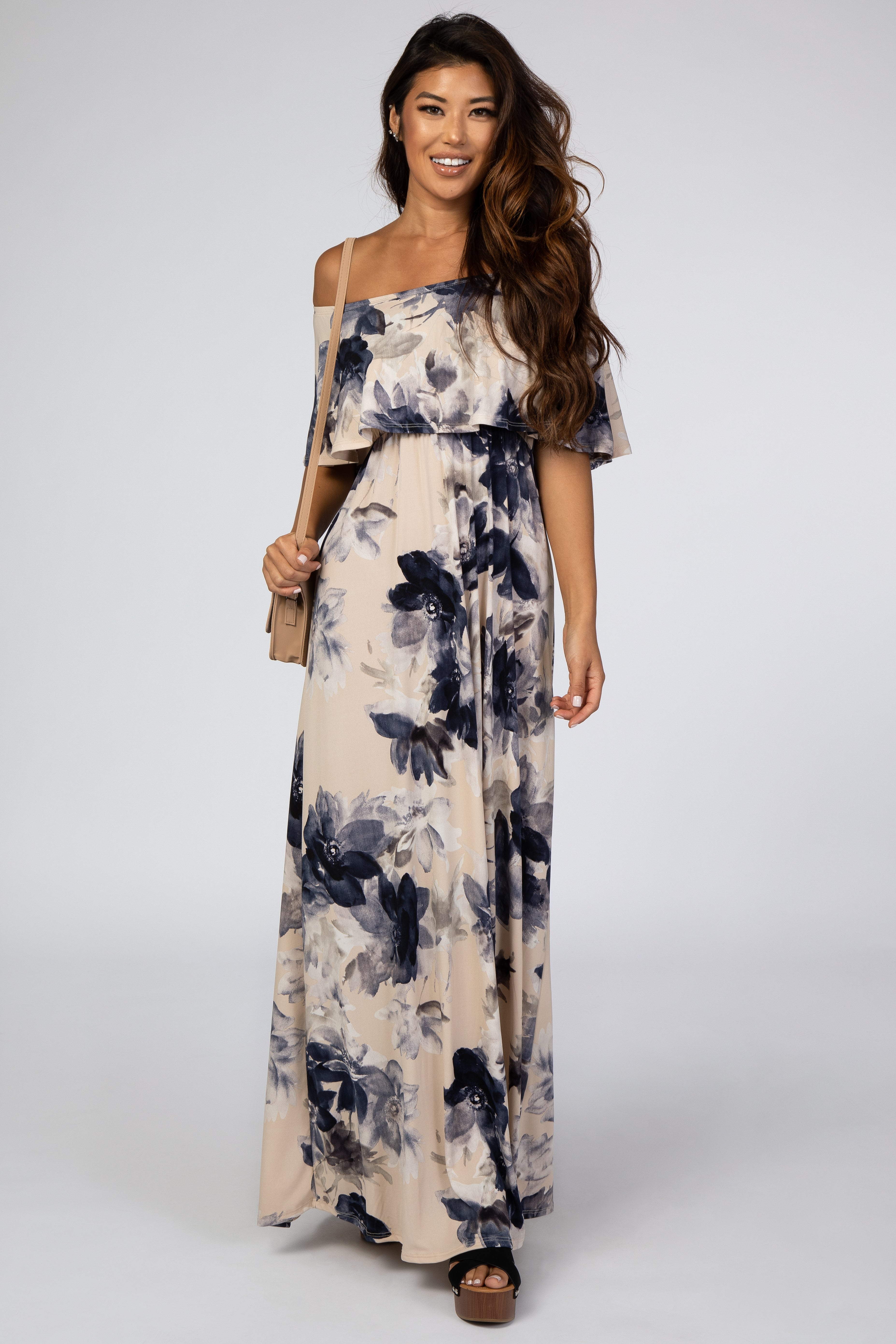 Schulterfreies Umstandsmaxikleid mit Blumenmuster