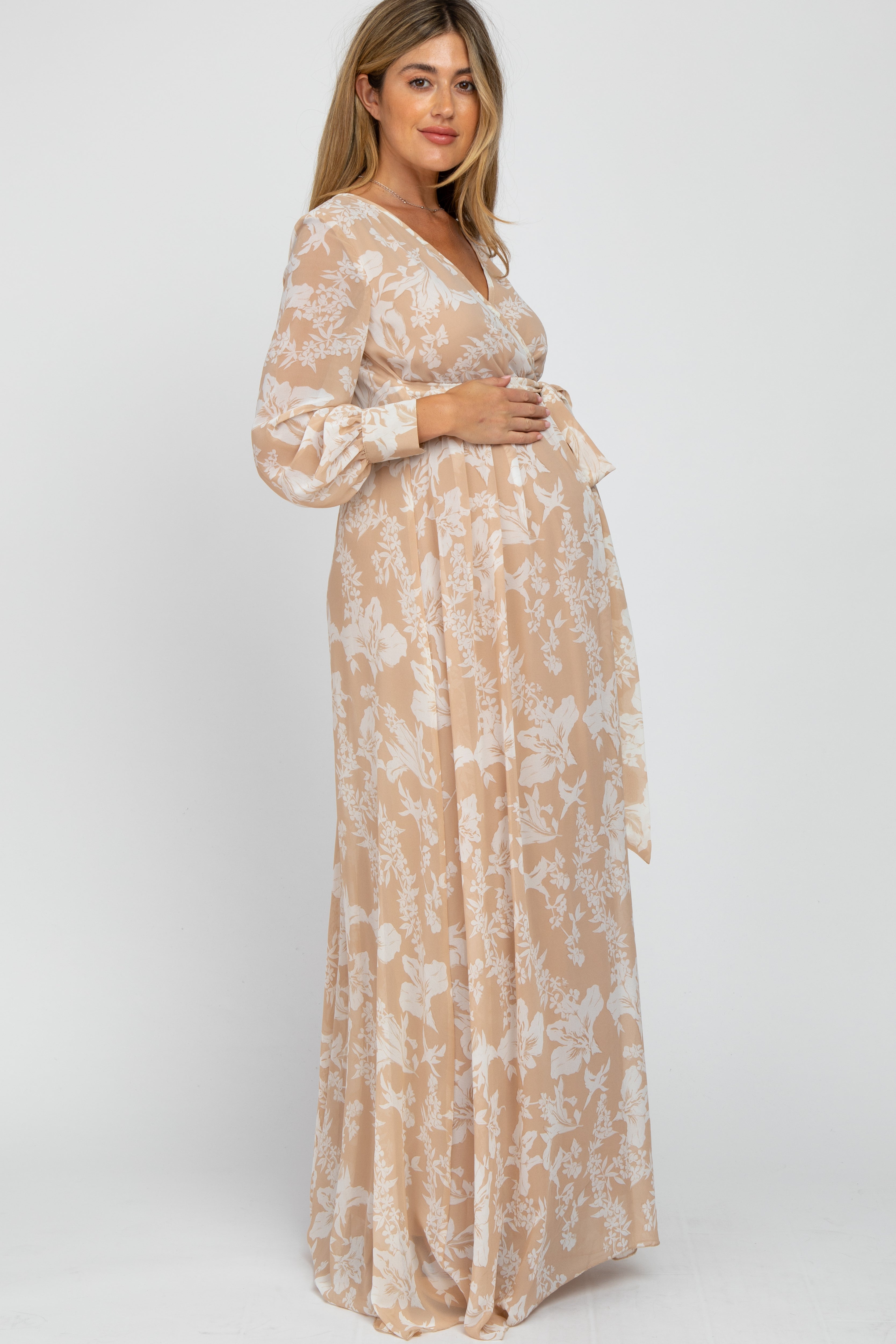 Umstandsmaxikleid aus Chiffon mit Blumenmuster in Taupe