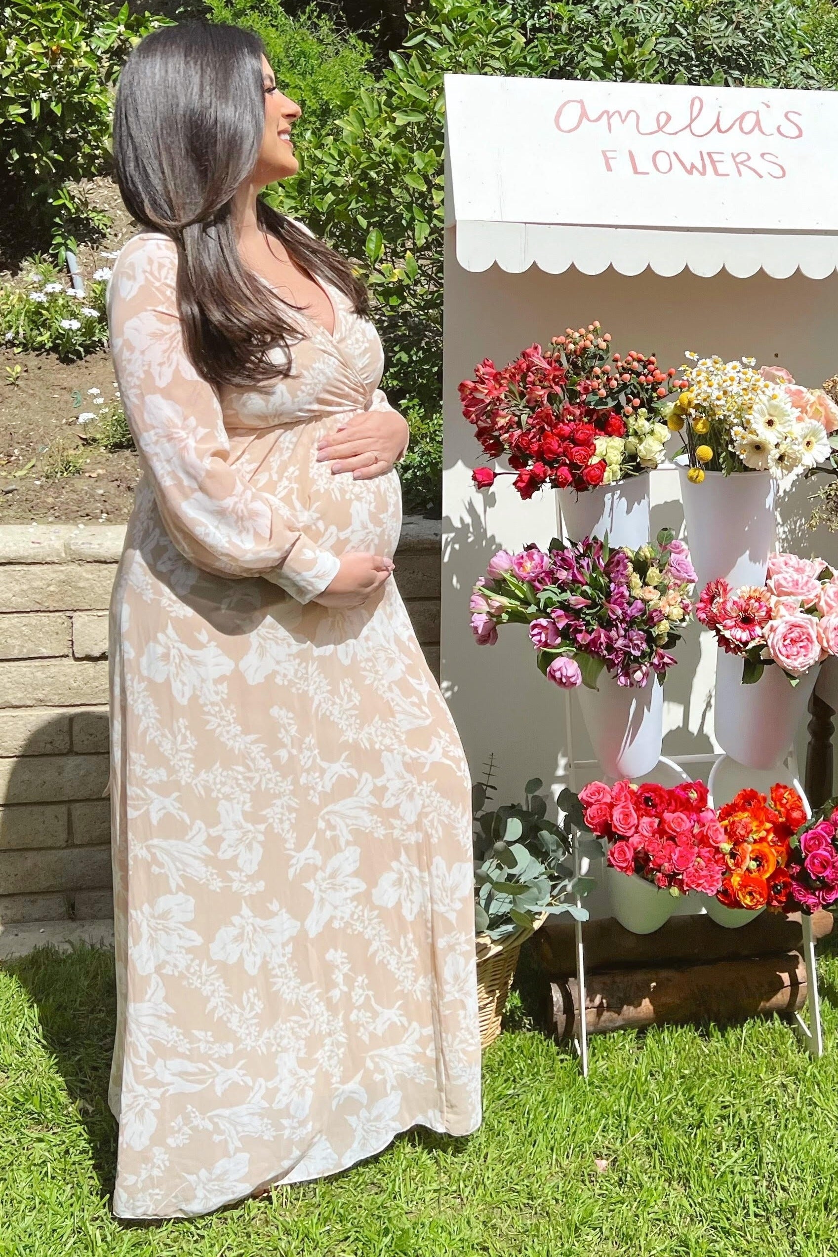 Umstandsmaxikleid aus Chiffon mit Blumenmuster in Taupe