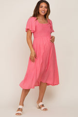 Umstands-Midikleid mit Smok, Karree-Ausschnitt und Flatterärmeln