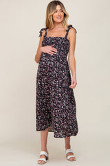 Umstandskleid mit zartem Blumenmuster und Smok