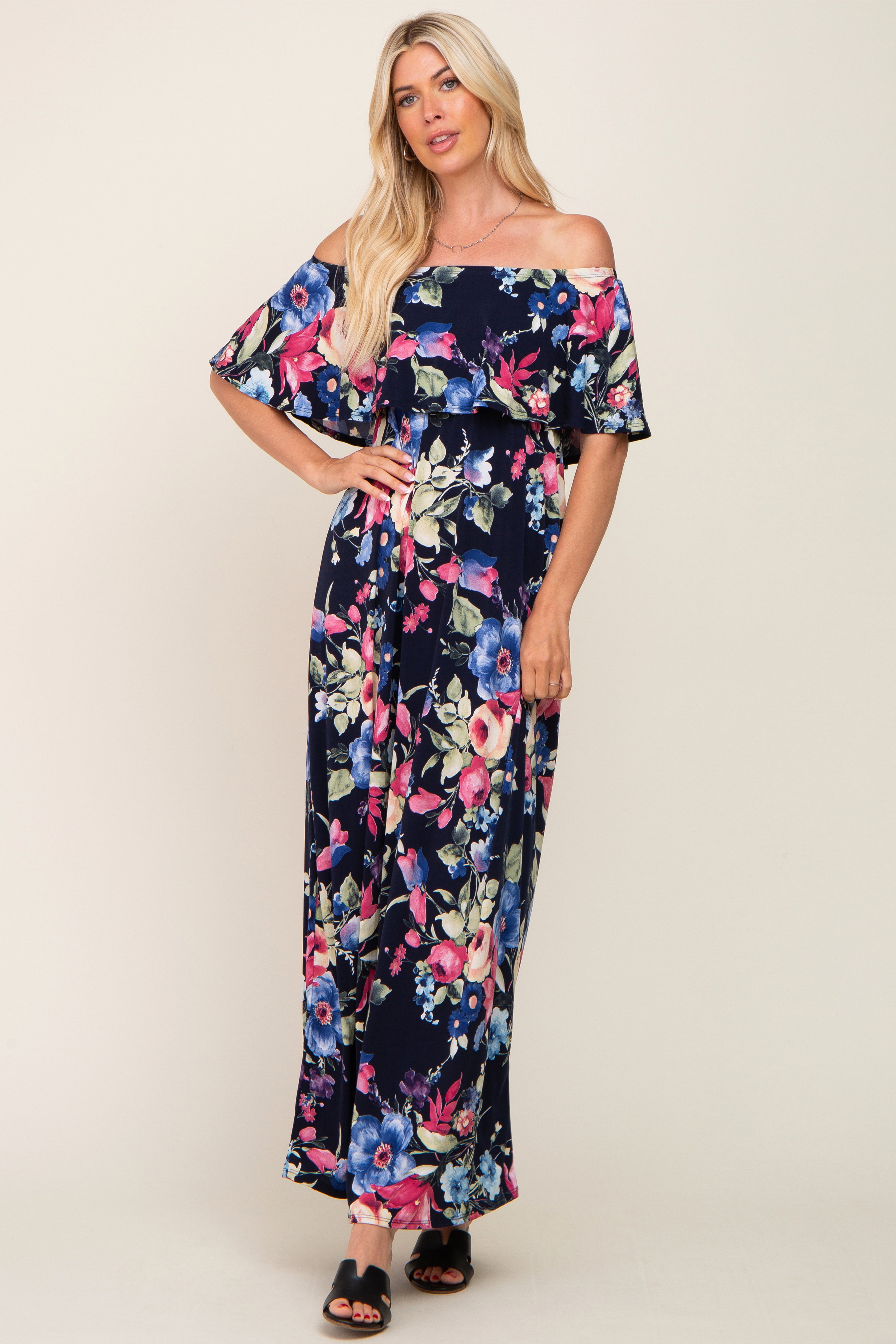 Umstandsmaxikleid mit Blumenmuster und schulterfreiem Volant