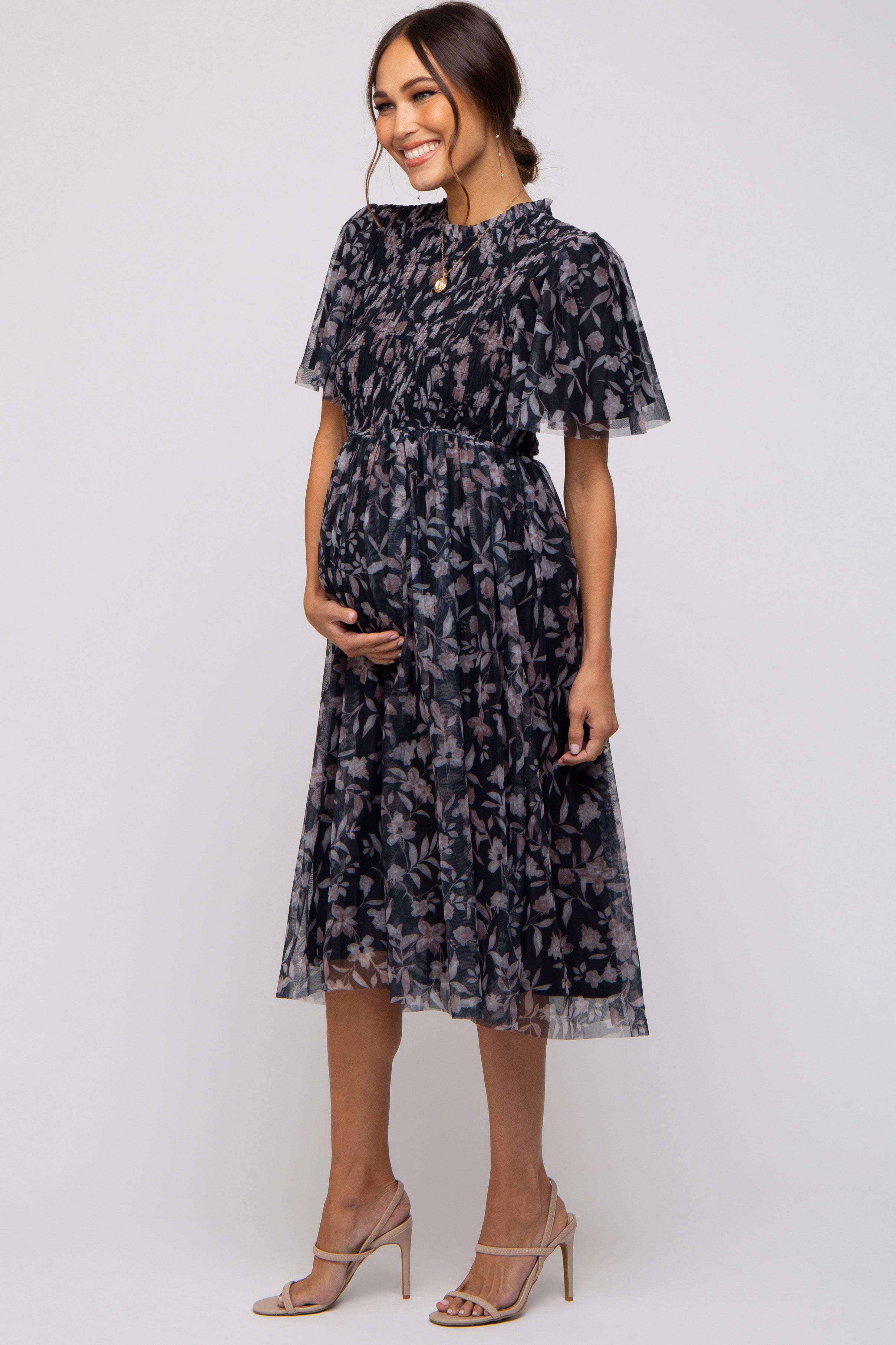 Umstands-Midikleid aus Mesh-Strick mit Blumenmuster und Smok in Schwarz