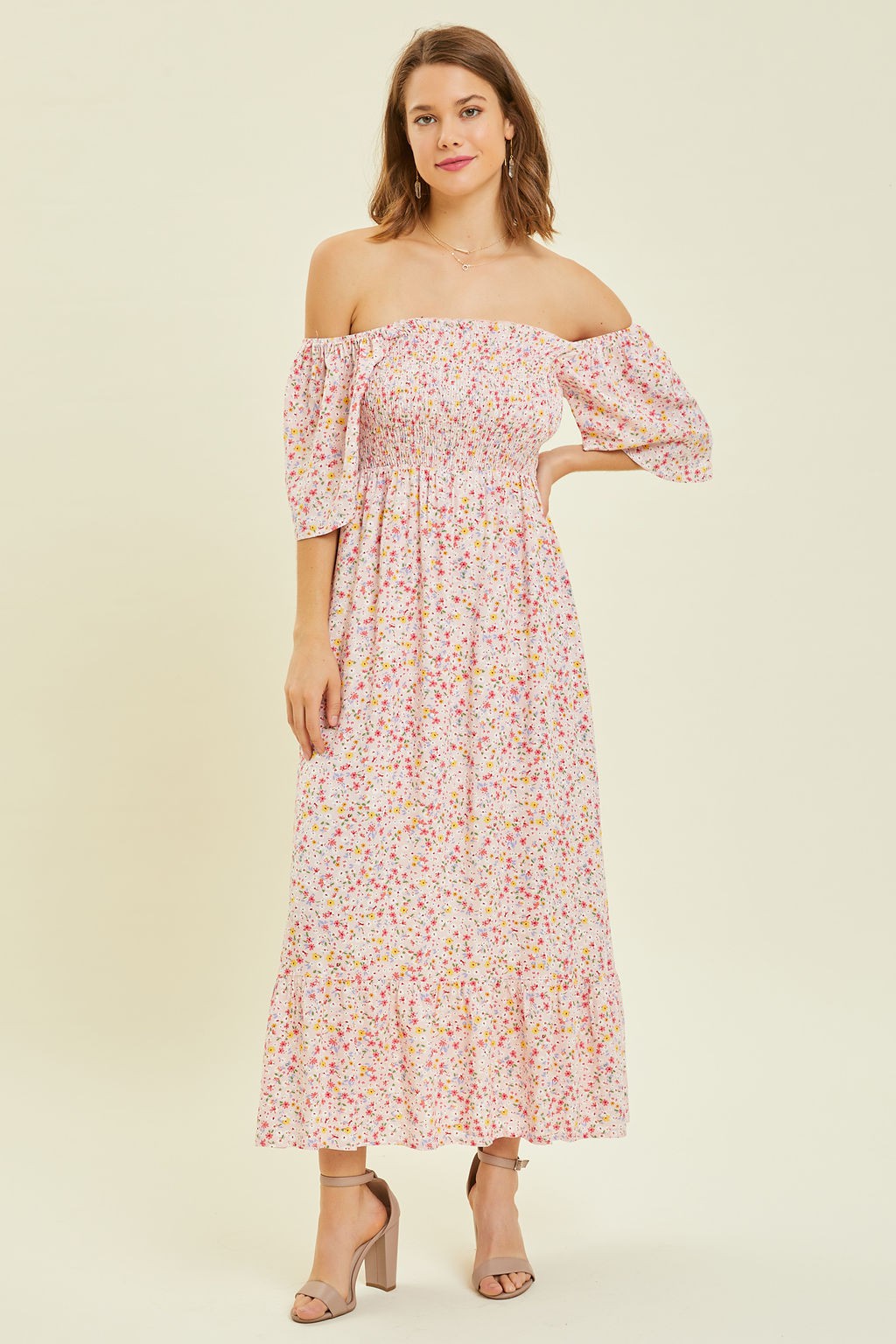 Umstandsmaxikleid mit Blumenmuster und Smok-Detail