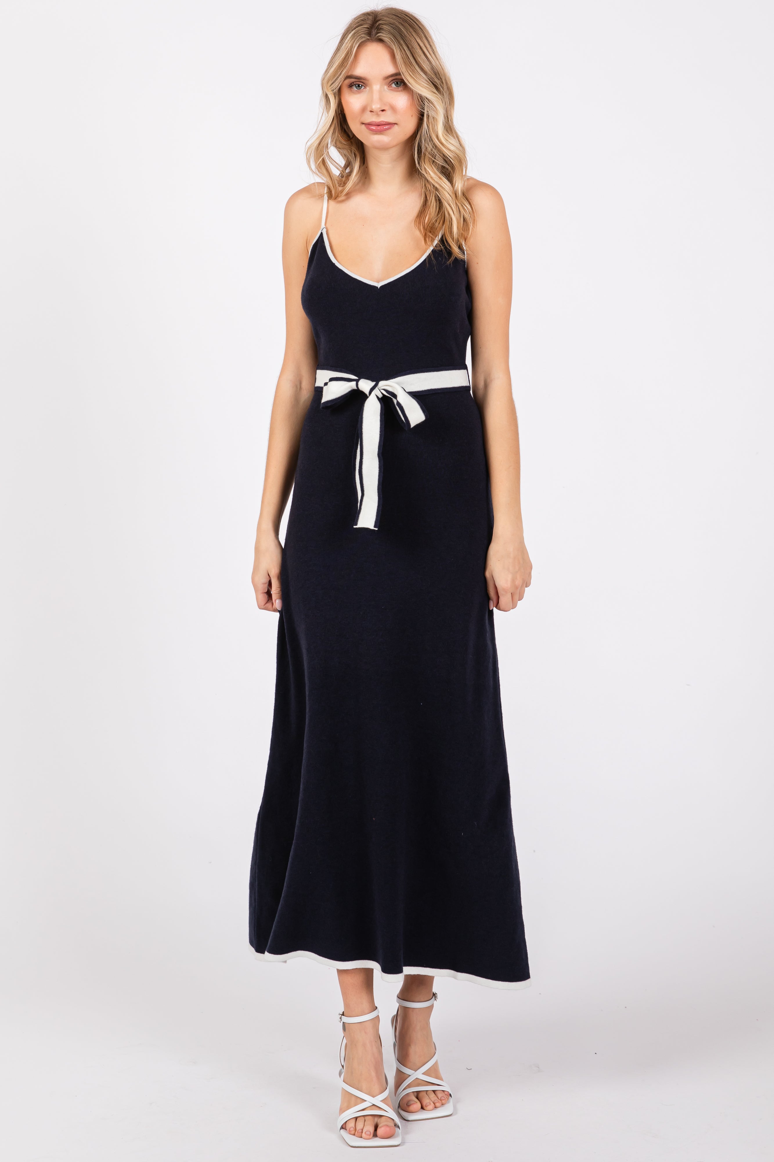 Umstands-Midikleid aus Rippstrick mit Kontrastpaspel