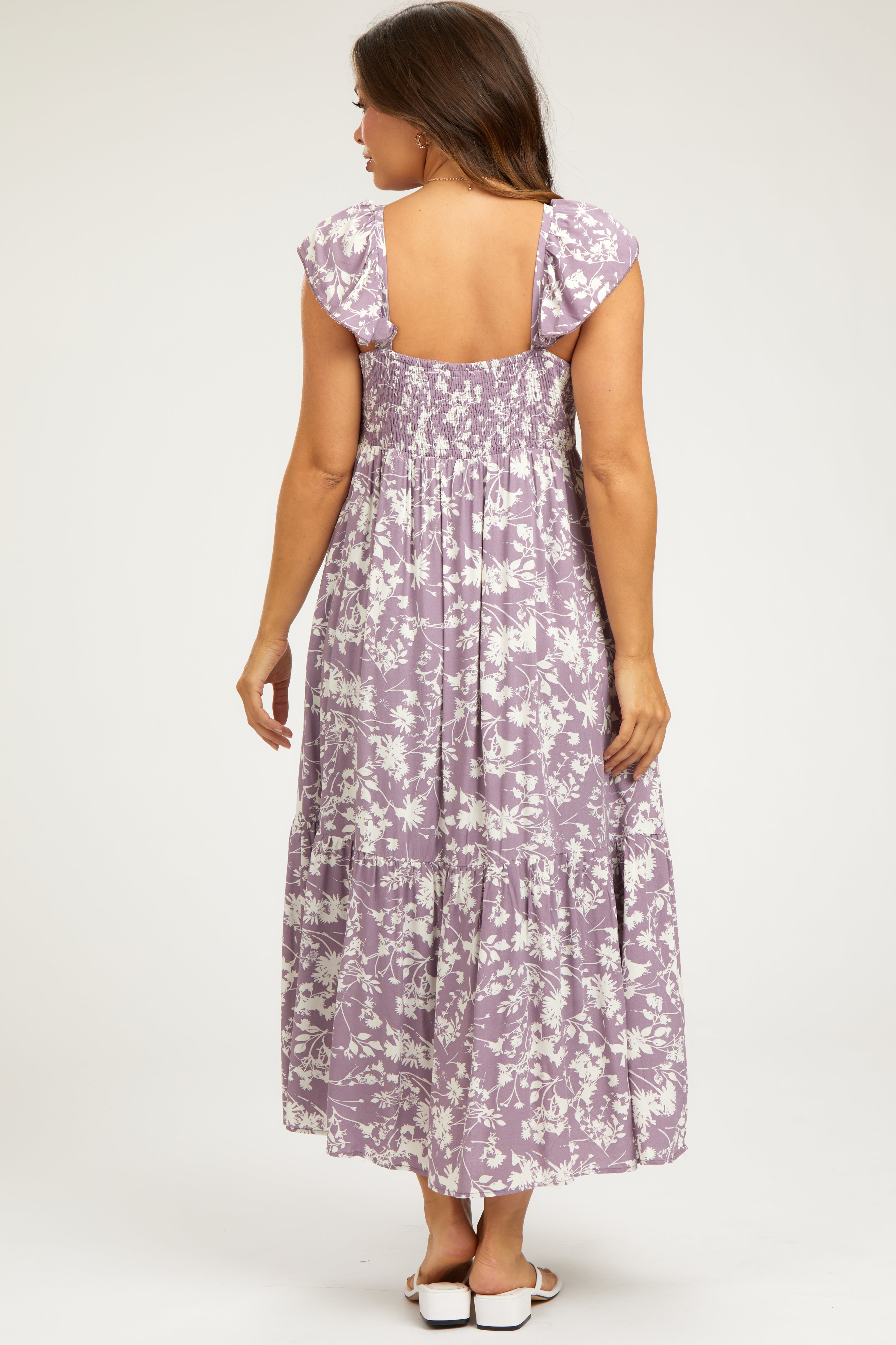 Umstands-Midikleid mit Blumenmuster und Rüschen